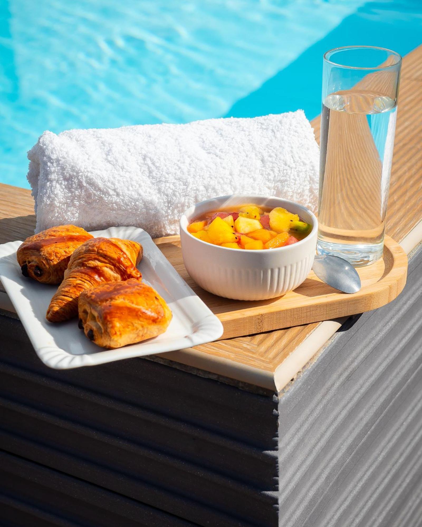 Evasion En Plein Coeur De La Ville T2 Jacuzzis Sauna Et Piscine Au Centre De ปอร์-หลุยส์ ภายนอก รูปภาพ